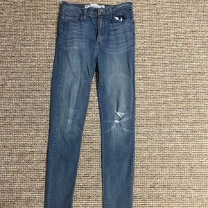 Size 27 o2 Denim Skinny Jeans with rips. Like new!